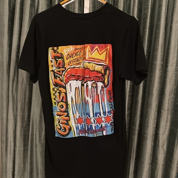 Chicago Tops - Gino’s East Deep Dish Chicago Style Black T-Shirt Size Medium EUC